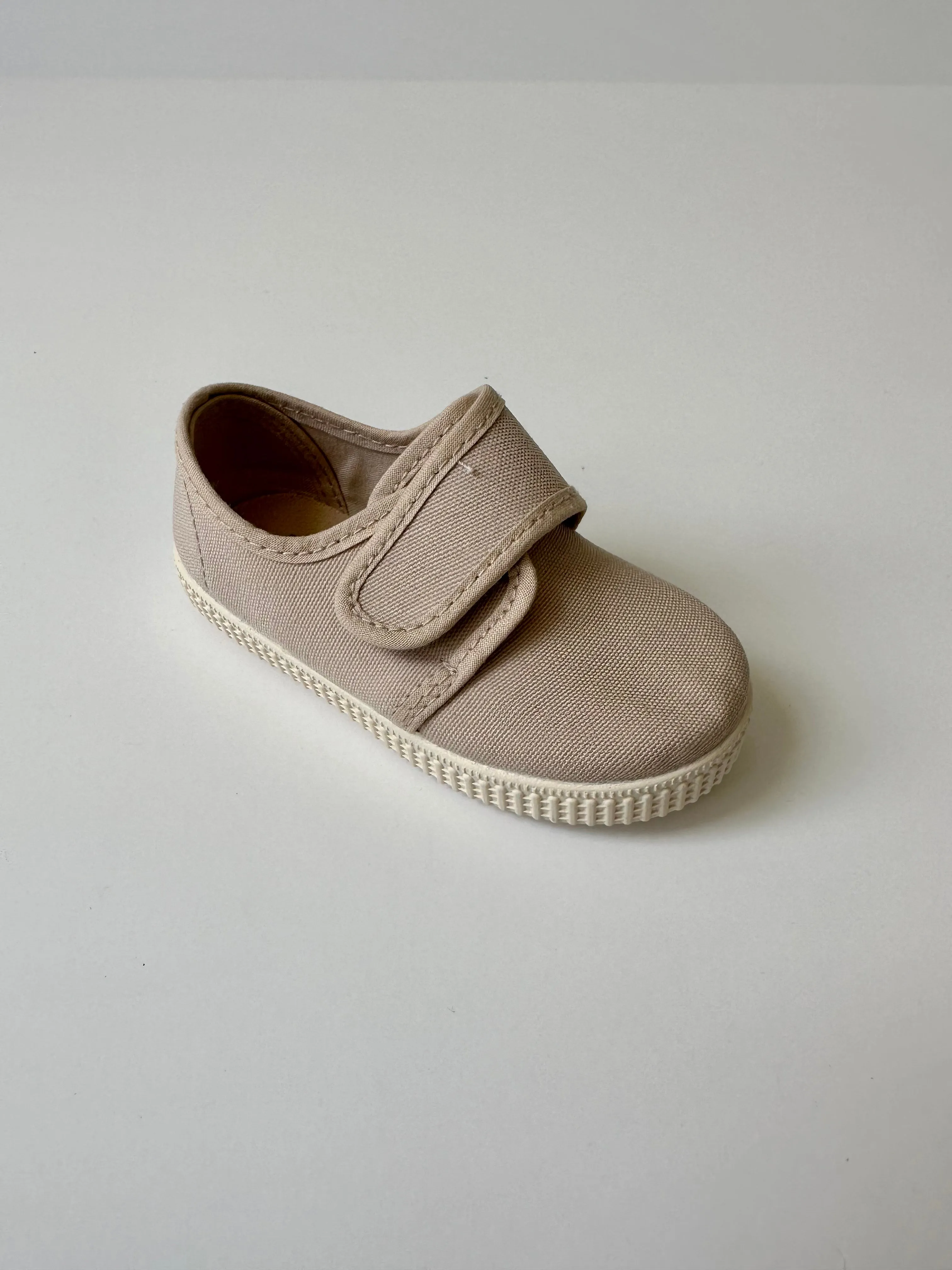 53301 Beige canvas with side velcro