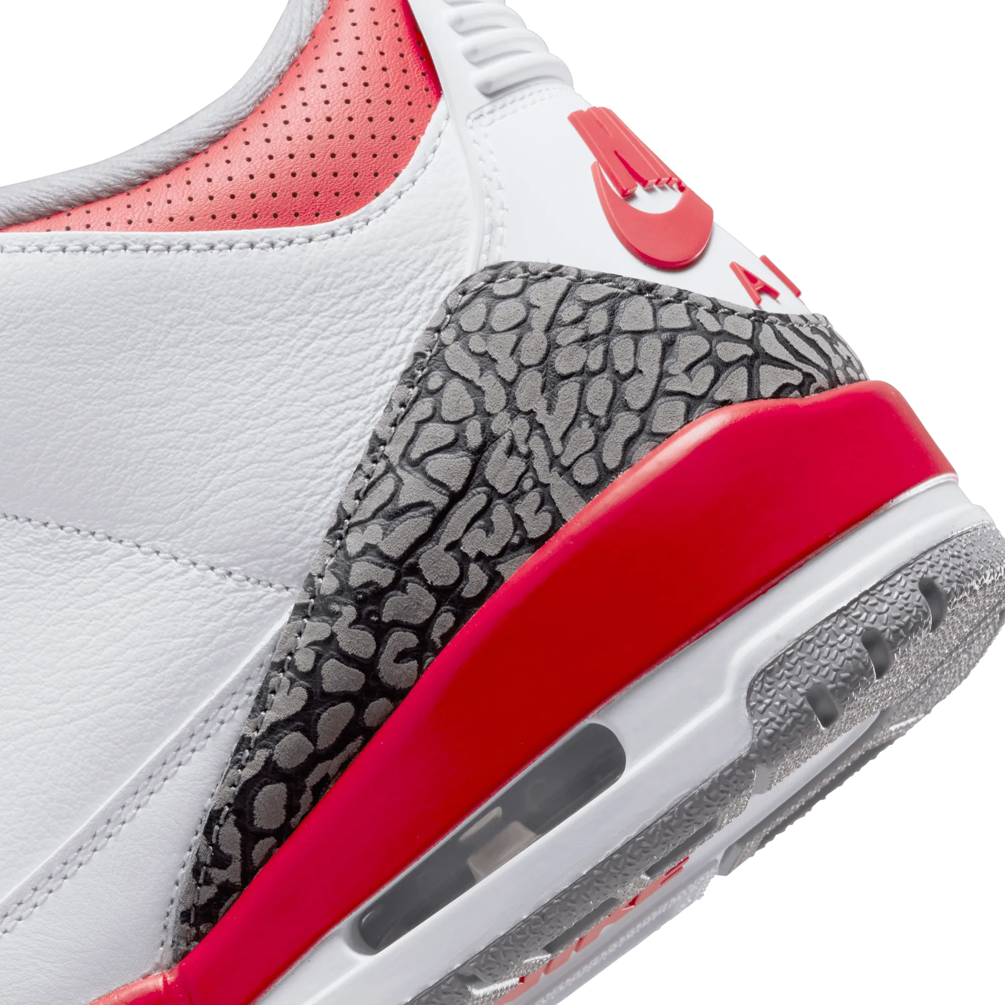 Air Jordan 3 Retro 'Fire Red'