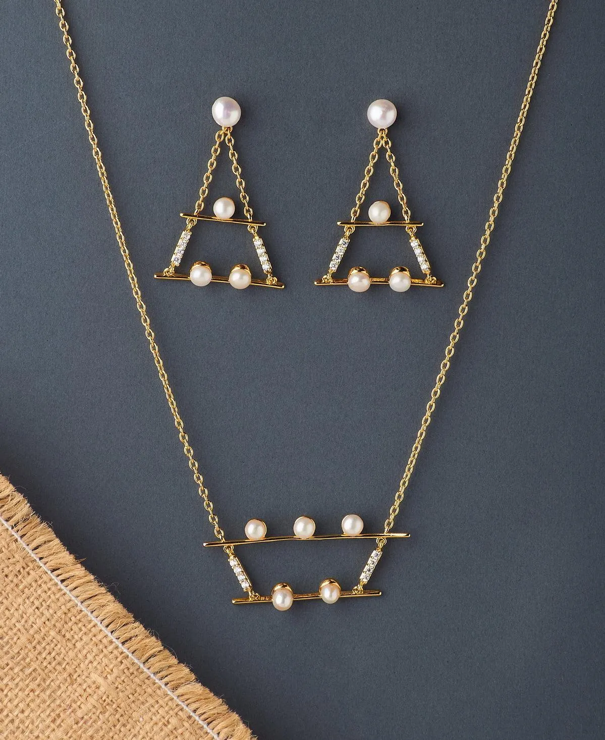 Boat Shaped Real Pearl Pendant Set