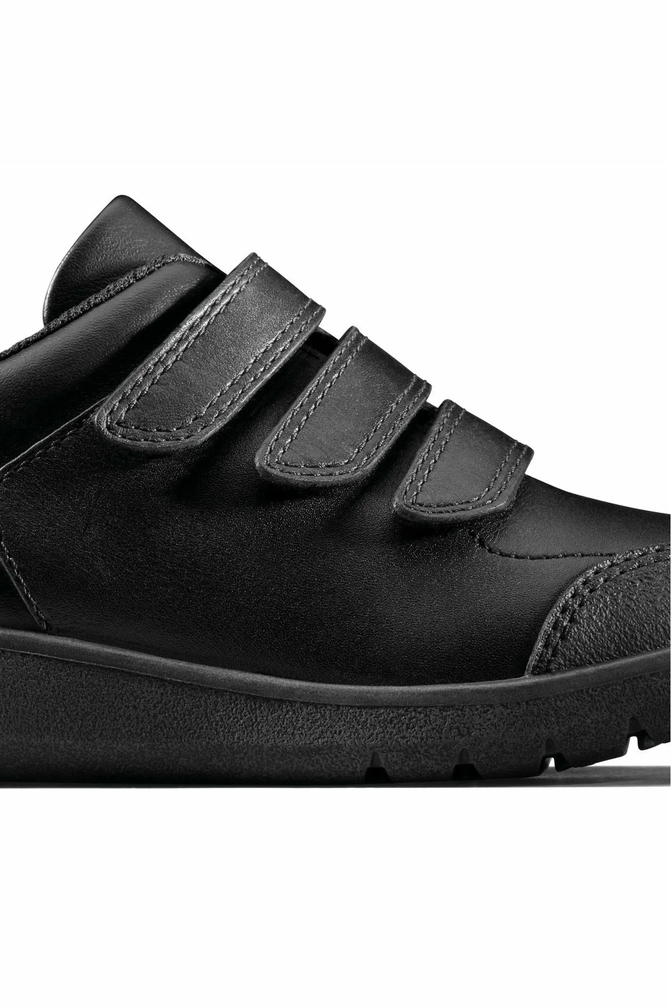 Clarks Scape Sky Youth black leather