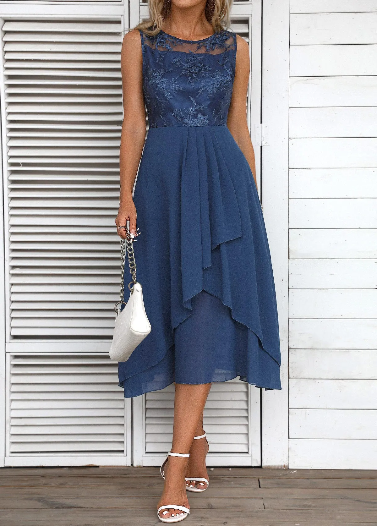 Elegante Sleeveless Round Neck Dress