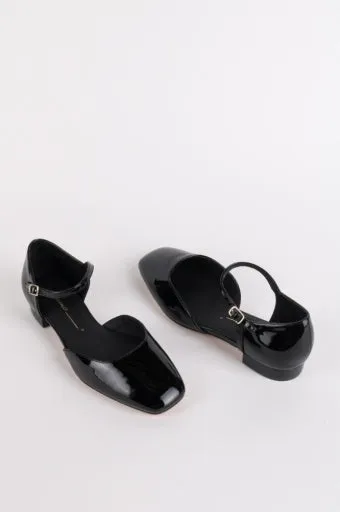 IB ELIZABETH PATENT MJ FLATS IN BLACK