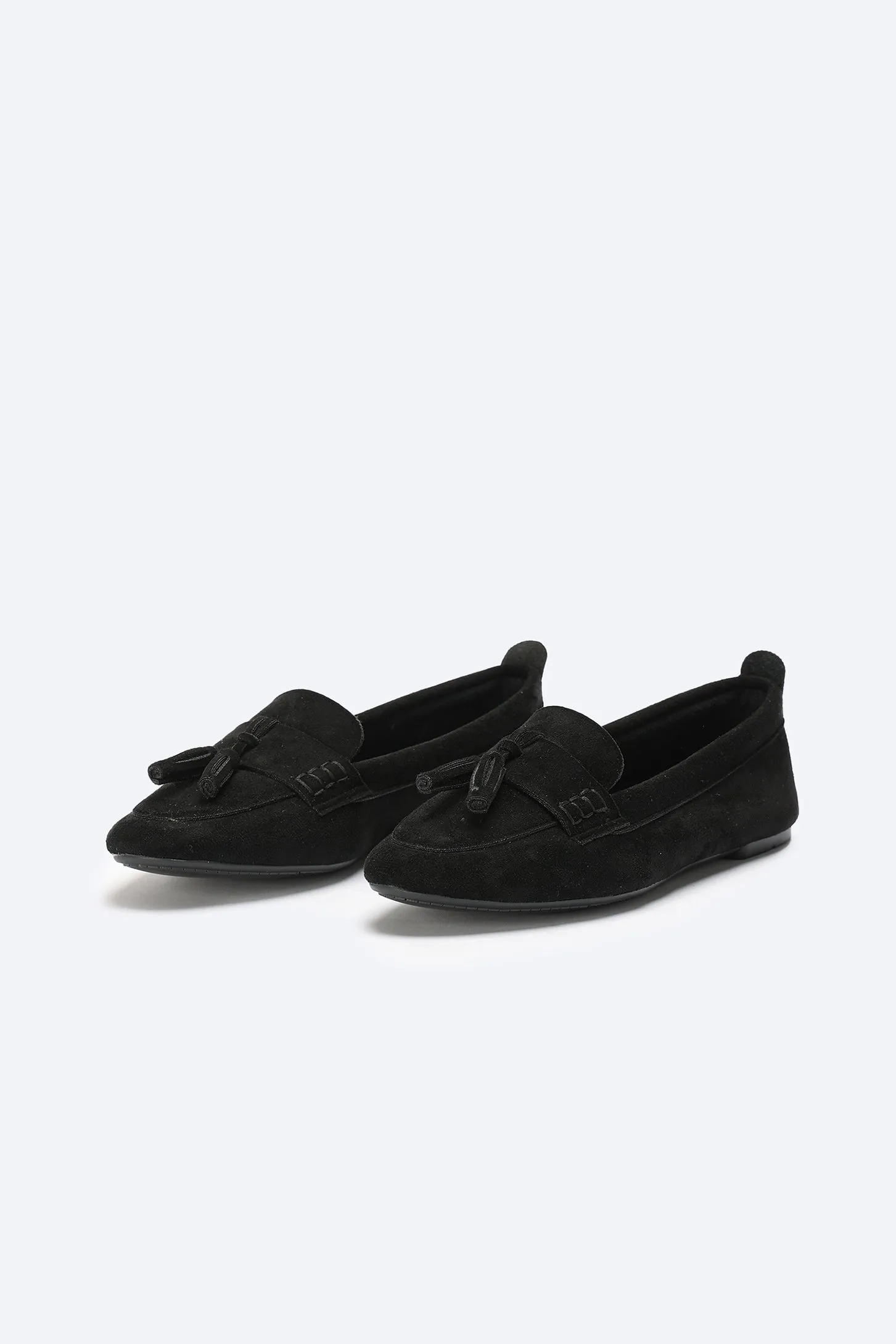 Loafers - Tassel Detail - Black