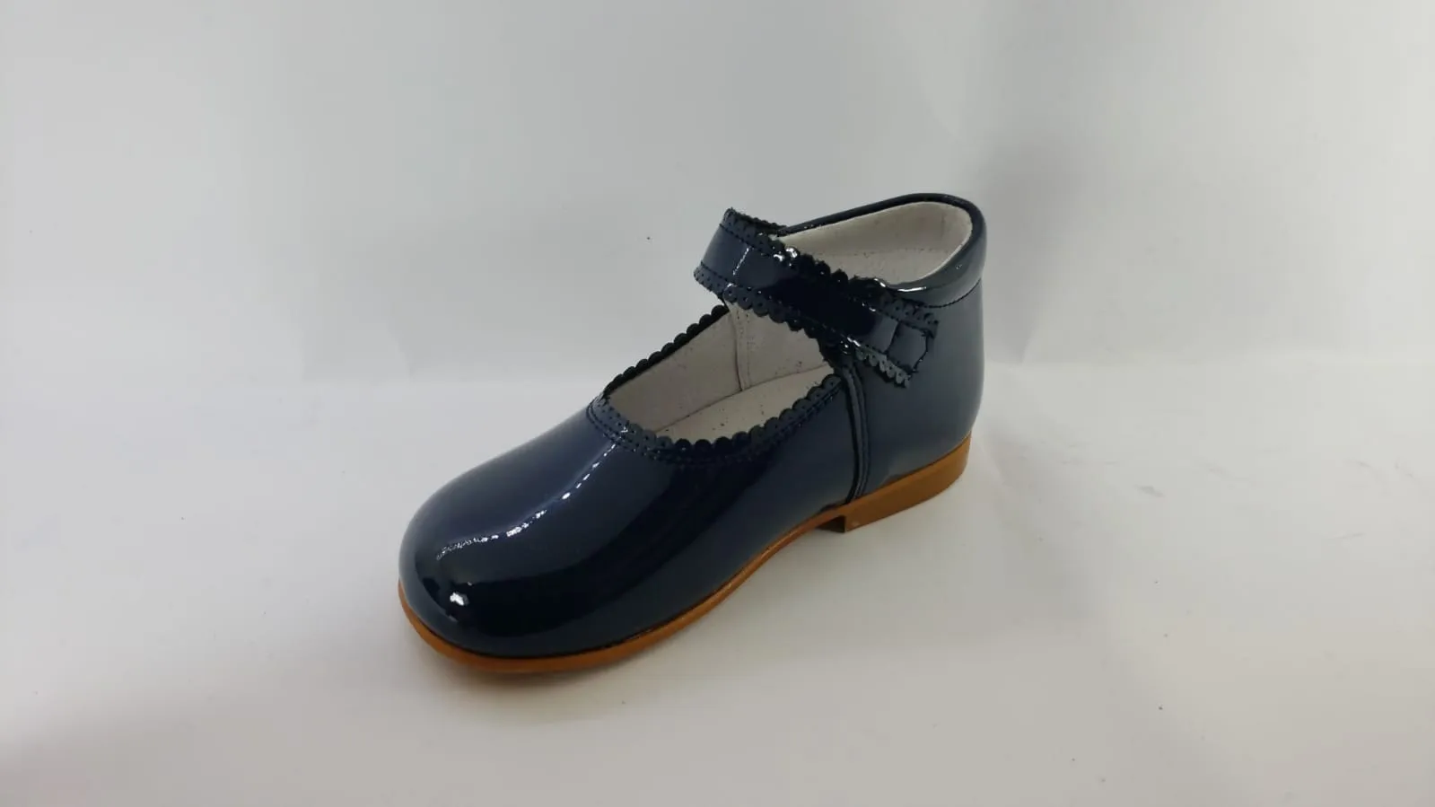 Shawn & Jeffery Girls Navy Patent Design Mary Jane