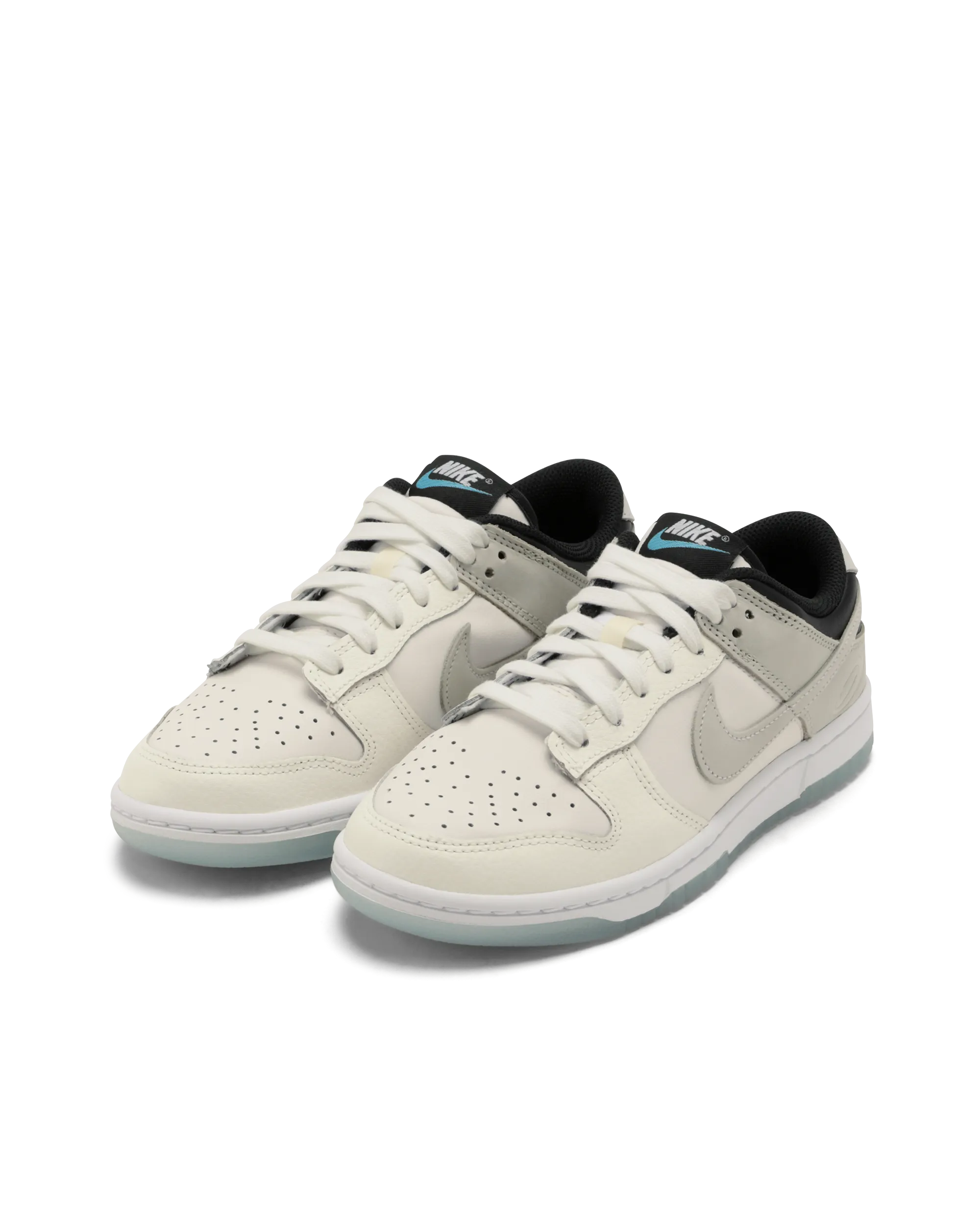 W DUNK LOW SE